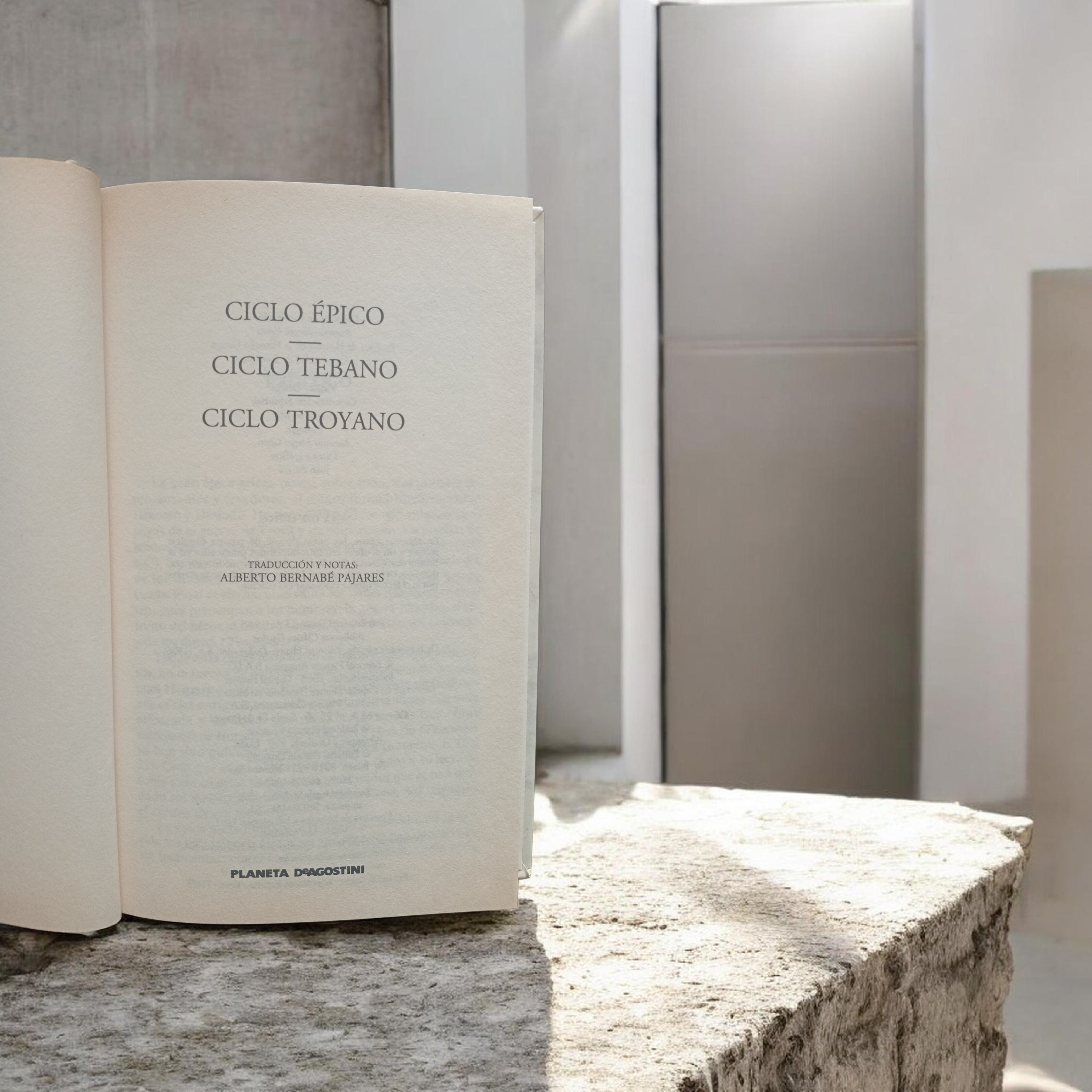 LOS CLÁSICOS DE GRECIA Y ROMA "CICLO ÉPICO - CICLO TEBANO - CICLO TROYANO. PLANETA DeAGOSTINI"